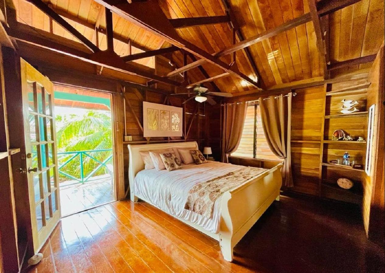 Villa Amaya Bocas del Toro Esterno foto