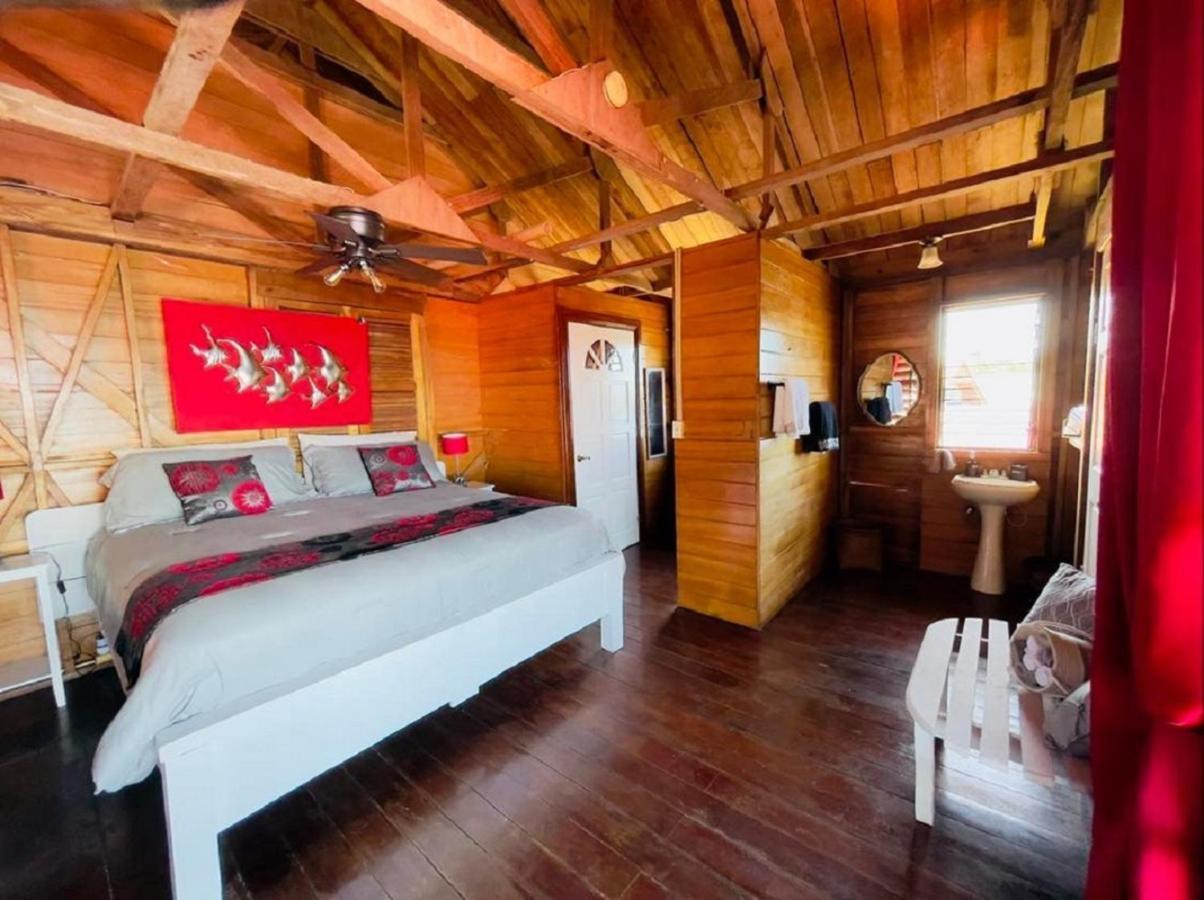 Villa Amaya Bocas del Toro Esterno foto