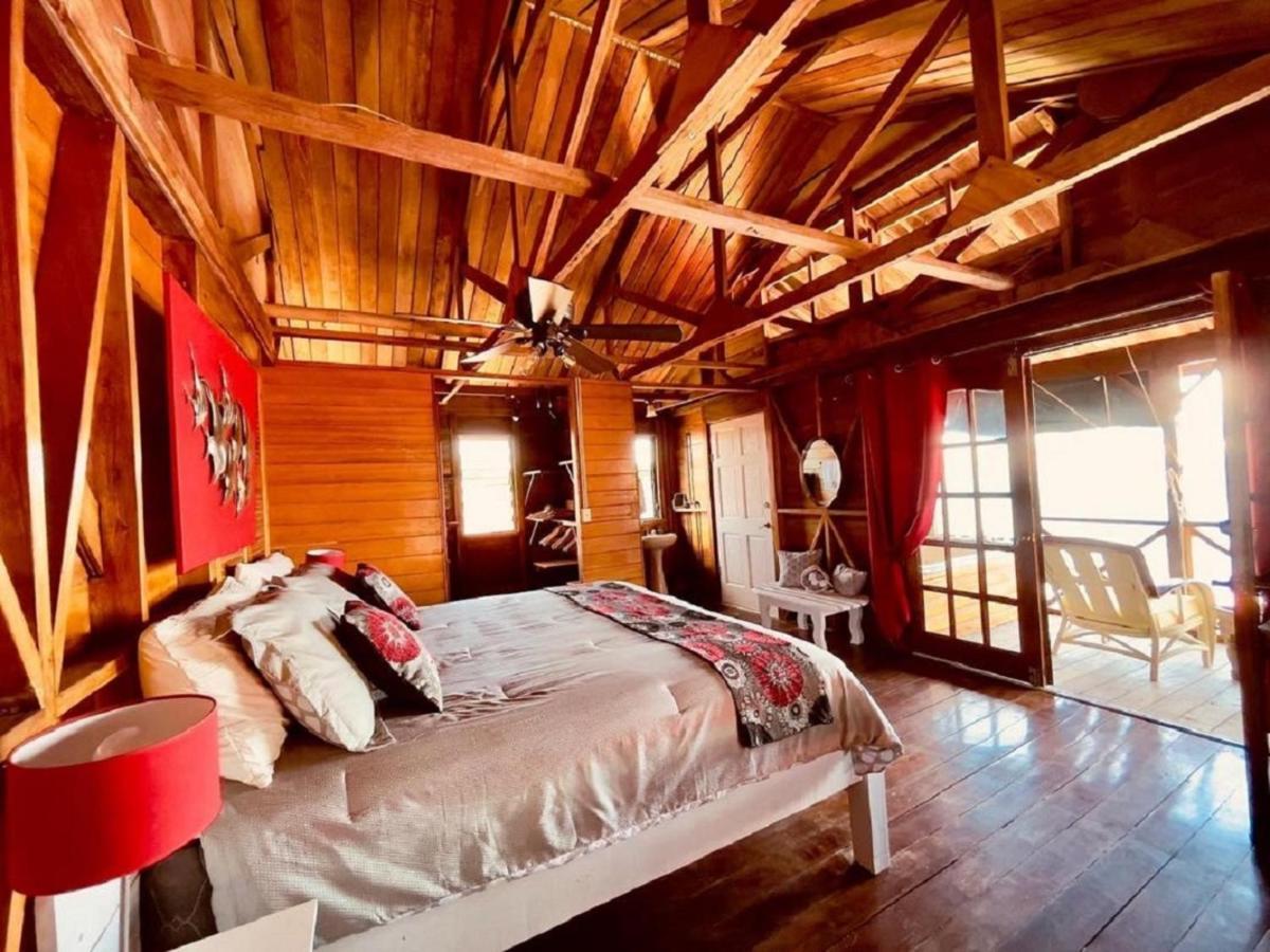 Villa Amaya Bocas del Toro Esterno foto