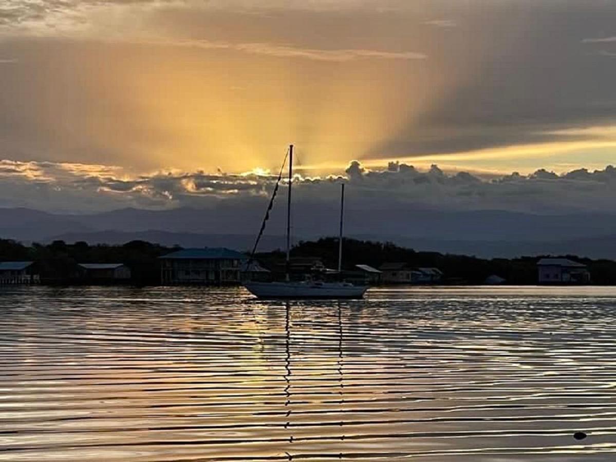 Villa Amaya Bocas del Toro Esterno foto