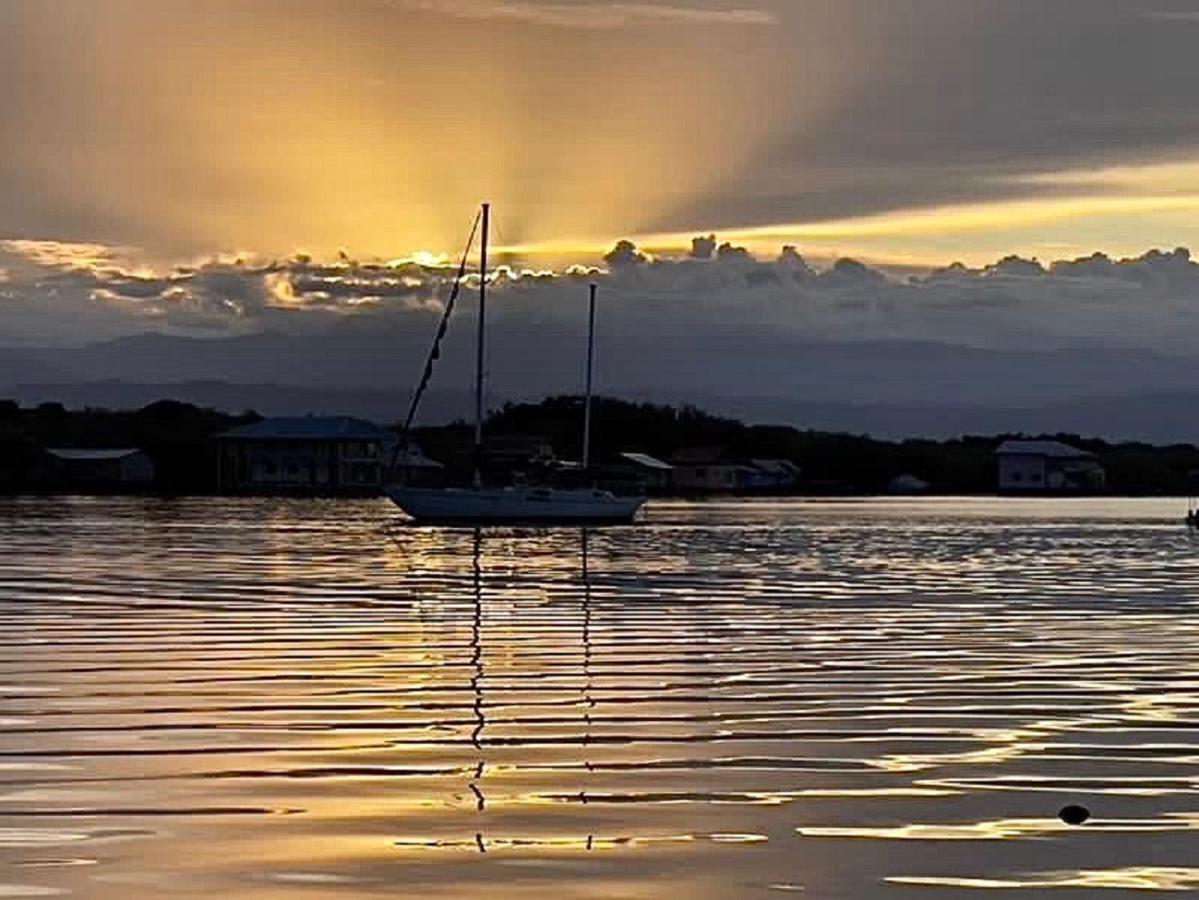 Villa Amaya Bocas del Toro Esterno foto